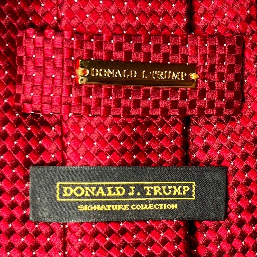 DONALD TRUMP EUC Men’s Red Basketweave 100% Silk Tie - Picture 6 of 6